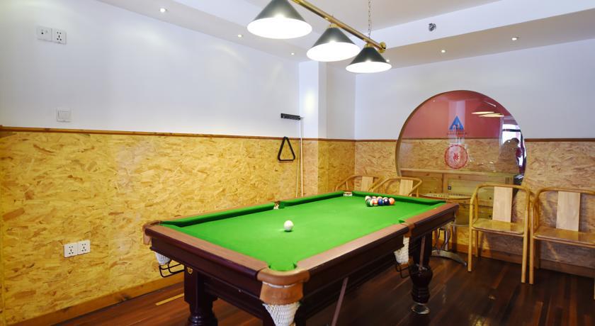 Mingtown Nanjing Road Youth Hostel Shanghai Exterior photo